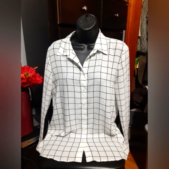 J. Crew Other - J Crew Women's Long Sleeve Button Shirt Black White Down & Across Lines Size S